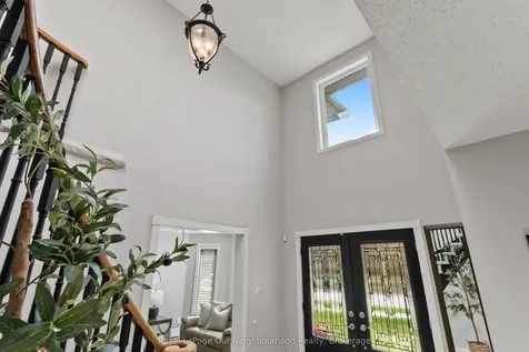 35 Forest Heights Street Whitby ON L1R 1T5