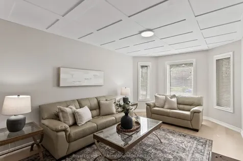 35 Forest Heights Street Whitby ON L1R 1T5
