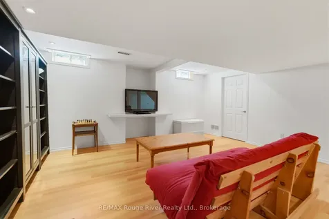 46 Wetherburn Drive Whitby ON L1P 1M7