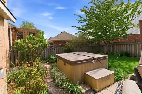 46 Wetherburn Drive Whitby ON L1P 1M7