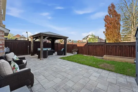 44 Keith-wright Crescent Ajax ON L1Z 0R1
