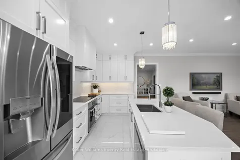 19 St Augustine Drive Whitby ON L1M 0L7