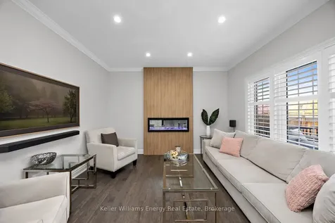 19 St Augustine Drive Whitby ON L1M 0L7