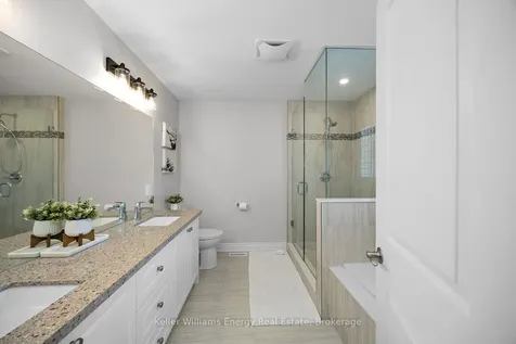 19 St Augustine Drive Whitby ON L1M 0L7