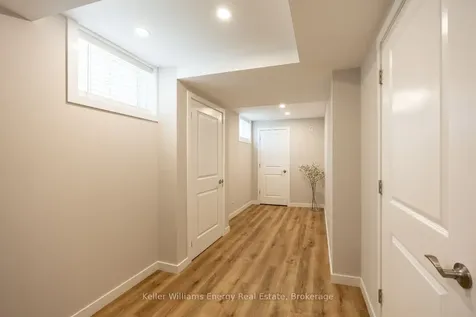 19 St Augustine Drive Whitby ON L1M 0L7