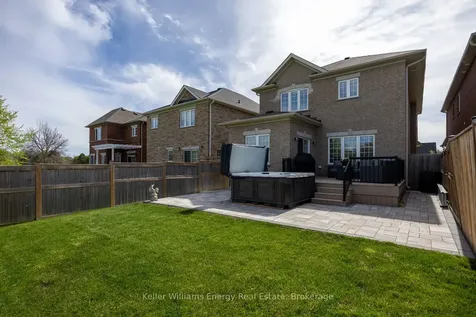 19 St Augustine Drive Whitby ON L1M 0L7
