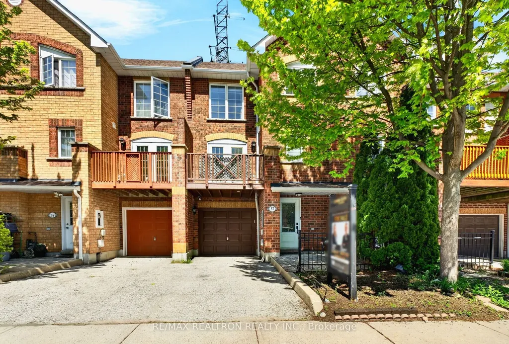 2 Hedge End Road Toronto ON M1B 5Z8