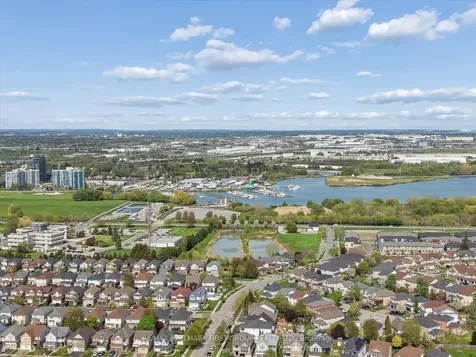 52 Anchorage Avenue Whitby ON L1N 9P1
