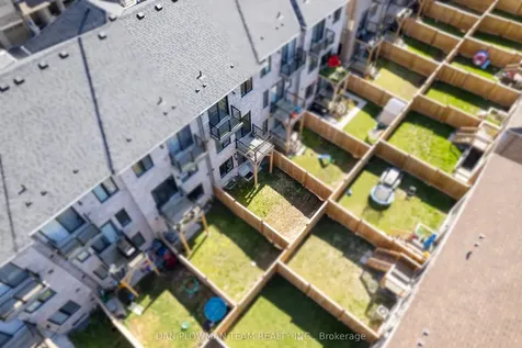 30 Hallmark Way Whitby ON L1P 0K2