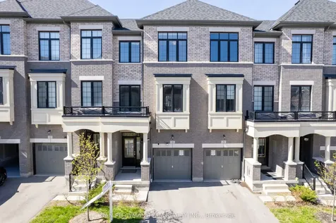 30 Hallmark Way Whitby ON L1P 0K2