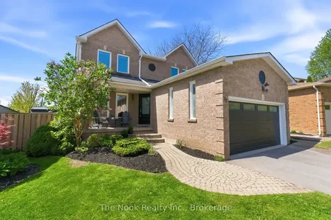 15 Stanford Crescent Clarington ON L1B 1G1