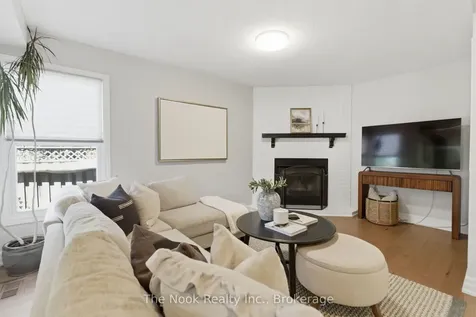 15 Stanford Crescent Clarington ON L1B 1G1