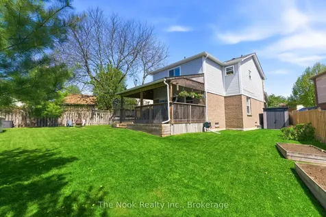 15 Stanford Crescent Clarington ON L1B 1G1