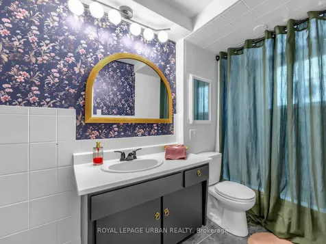 95 Oakridge Drive Toronto ON M1M 2A6