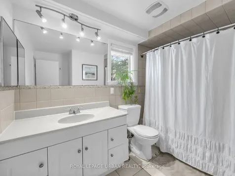 95 Oakridge Drive Toronto ON M1M 2A6