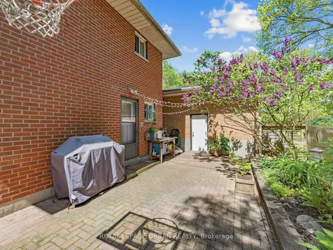 95 Oakridge Drive Toronto ON M1M 2A6
