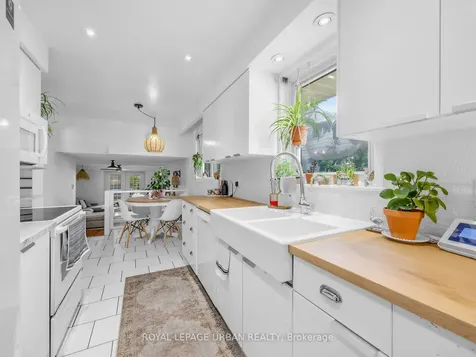 95 Oakridge Drive Toronto ON M1M 2A6