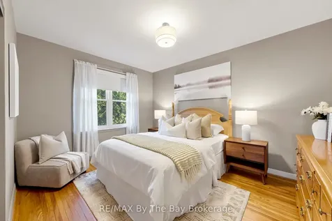 33 Ada Crescent Toronto ON M1P 4A9