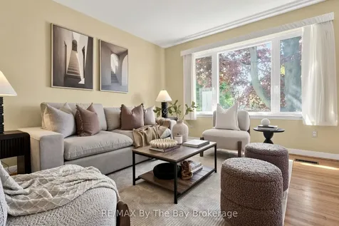 33 Ada Crescent Toronto ON M1P 4A9