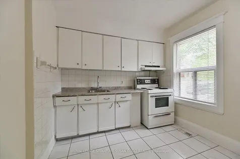 85 Linsmore Crescent Toronto ON M4J 4K2