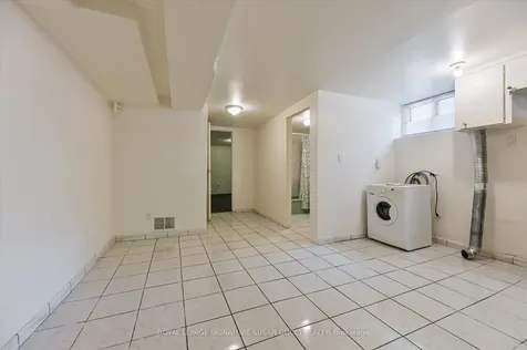 85 Linsmore Crescent Toronto ON M4J 4K2