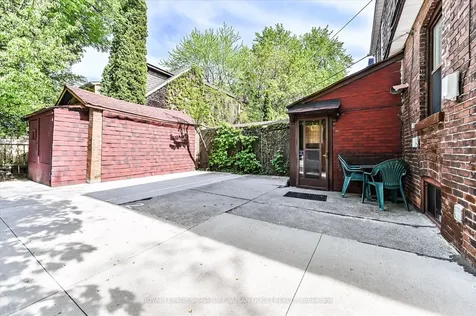 85 Linsmore Crescent Toronto ON M4J 4K2