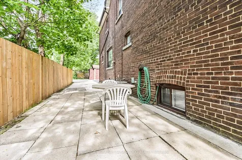 85 Linsmore Crescent Toronto ON M4J 4K2