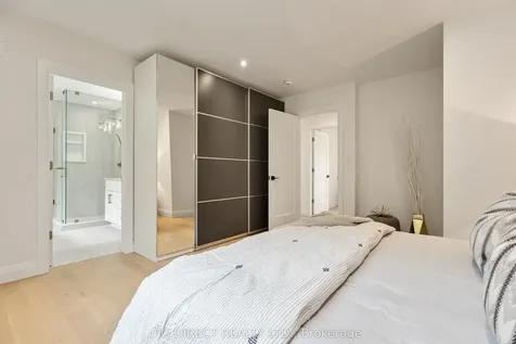 14 Heber Down Crescent Whitby ON L1M 1A8