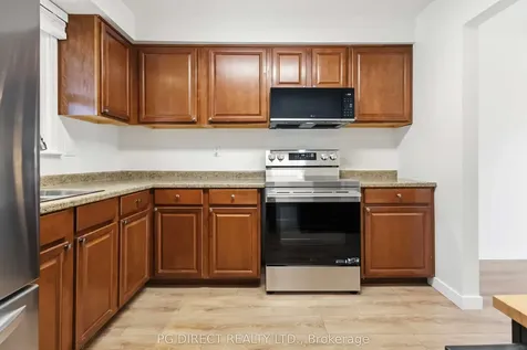 580 Eyer Drive Pickering ON L1W 3B7