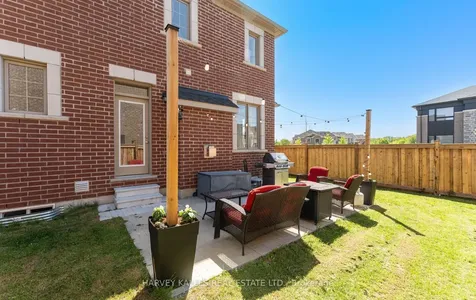 1520 Scarlett Trail Pickering ON L1X 0N9