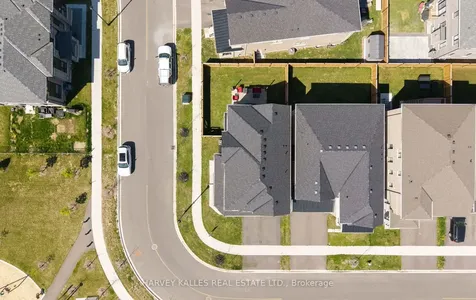 1520 Scarlett Trail Pickering ON L1X 0N9