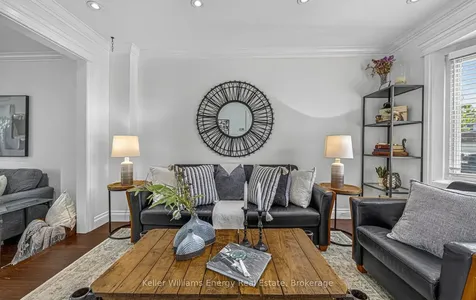 632 Chiron Crescent Pickering ON L1V 4T4