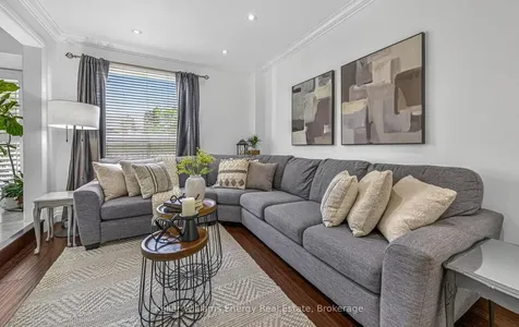 632 Chiron Crescent Pickering ON L1V 4T4