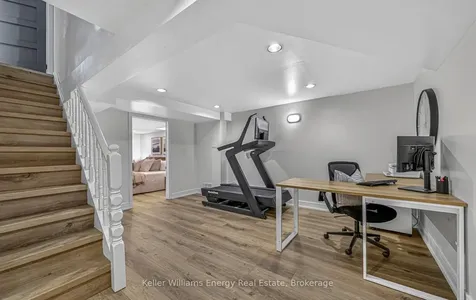 632 Chiron Crescent Pickering ON L1V 4T4