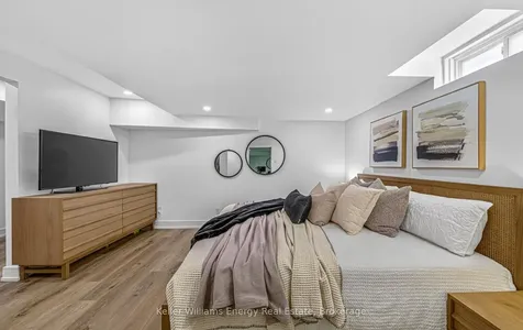 632 Chiron Crescent Pickering ON L1V 4T4