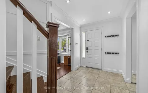 632 Chiron Crescent Pickering ON L1V 4T4