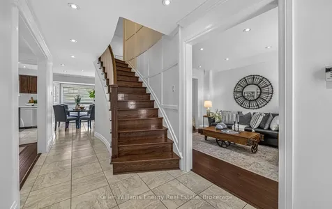 632 Chiron Crescent Pickering ON L1V 4T4
