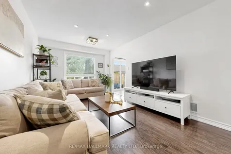 10 Bassett Boulevard Whitby ON L1N 9C7