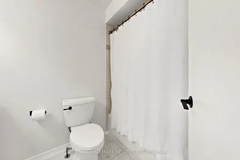 10 Bassett Boulevard Whitby ON L1N 9C7