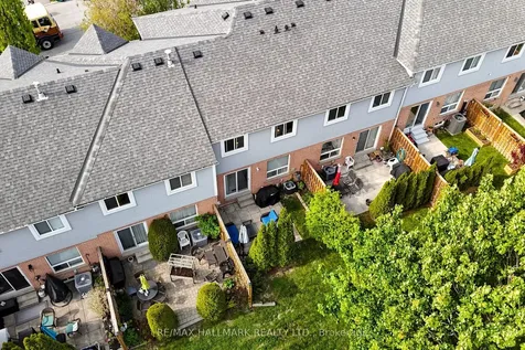 10 Bassett Boulevard Whitby ON L1N 9C7