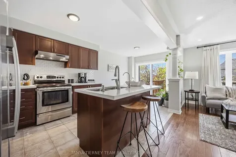 156 Shrewsbury Drive Whitby ON L1M 0E3