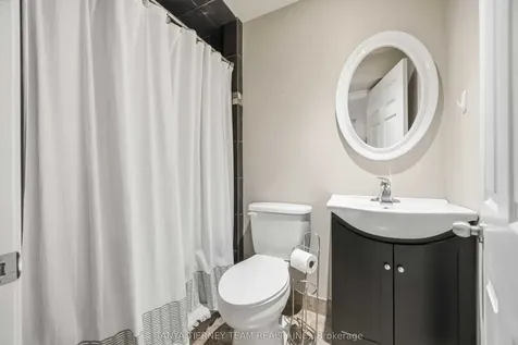156 Shrewsbury Drive Whitby ON L1M 0E3