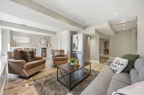 156 Shrewsbury Drive Whitby ON L1M 0E3
