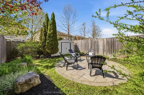 156 Shrewsbury Drive Whitby ON L1M 0E3
