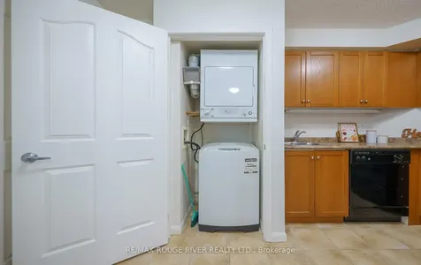 5225 Finch Avenue E Toronto ON M1S 5W8