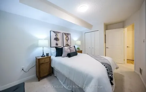 5225 Finch Avenue E Toronto ON M1S 5W8