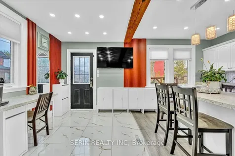 62 Harold Street Oshawa ON L1H 4Y3