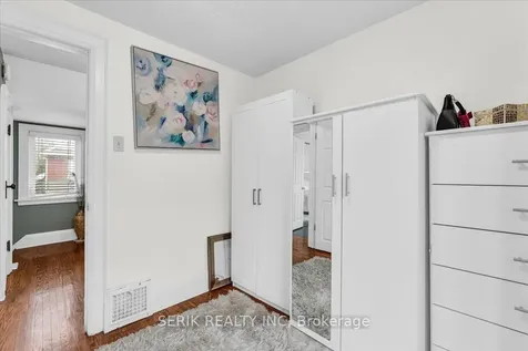 62 Harold Street Oshawa ON L1H 4Y3