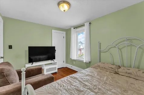 62 Harold Street Oshawa ON L1H 4Y3