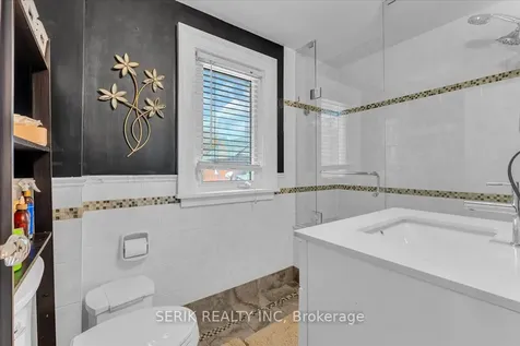 62 Harold Street Oshawa ON L1H 4Y3